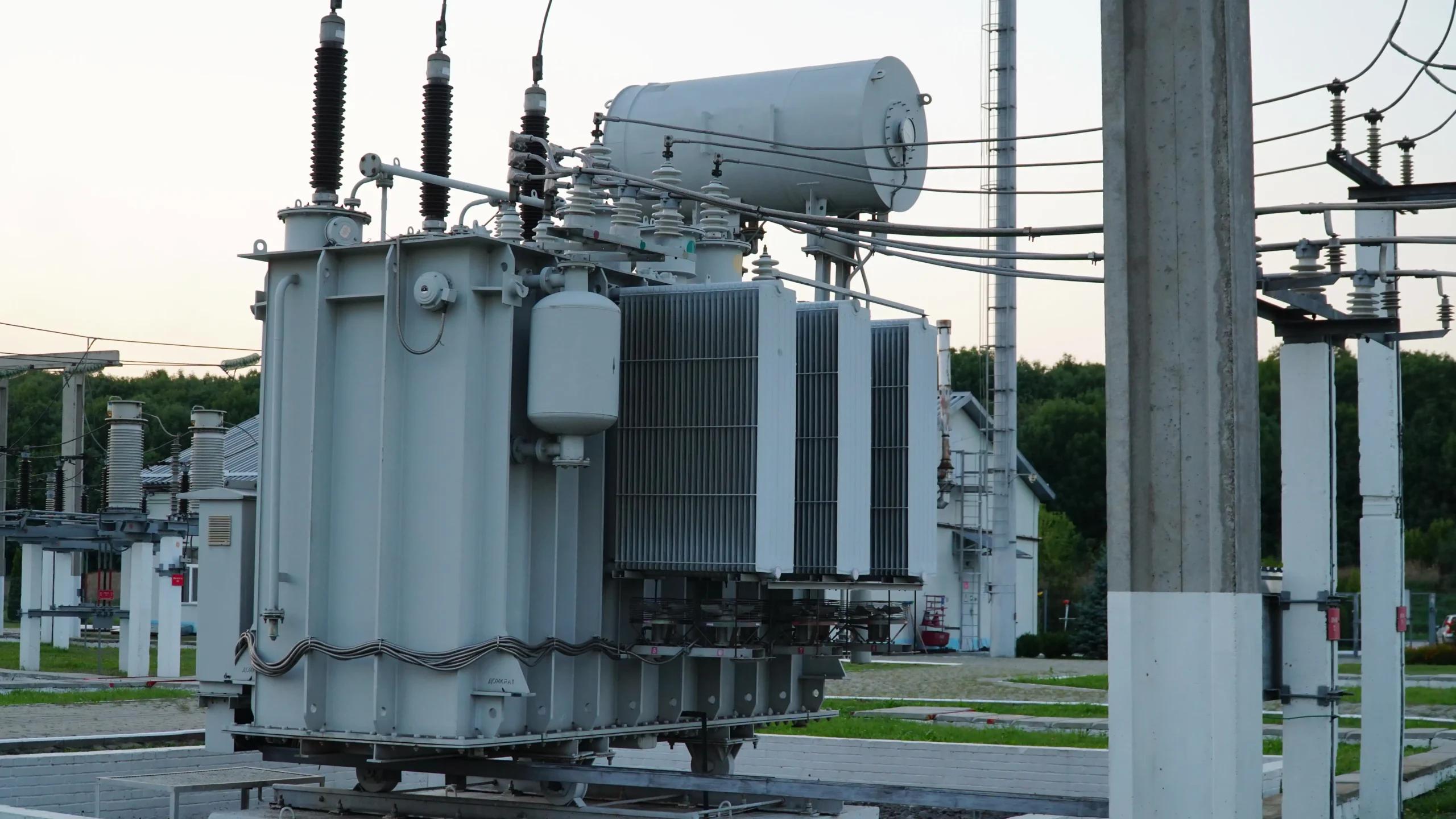  Power Transformer